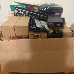 Apple iPad, 2 Samsung galaxy, keyboard, accessories and fitness accessories